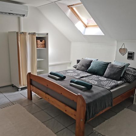 Apartman Rose Eger Luaran gambar