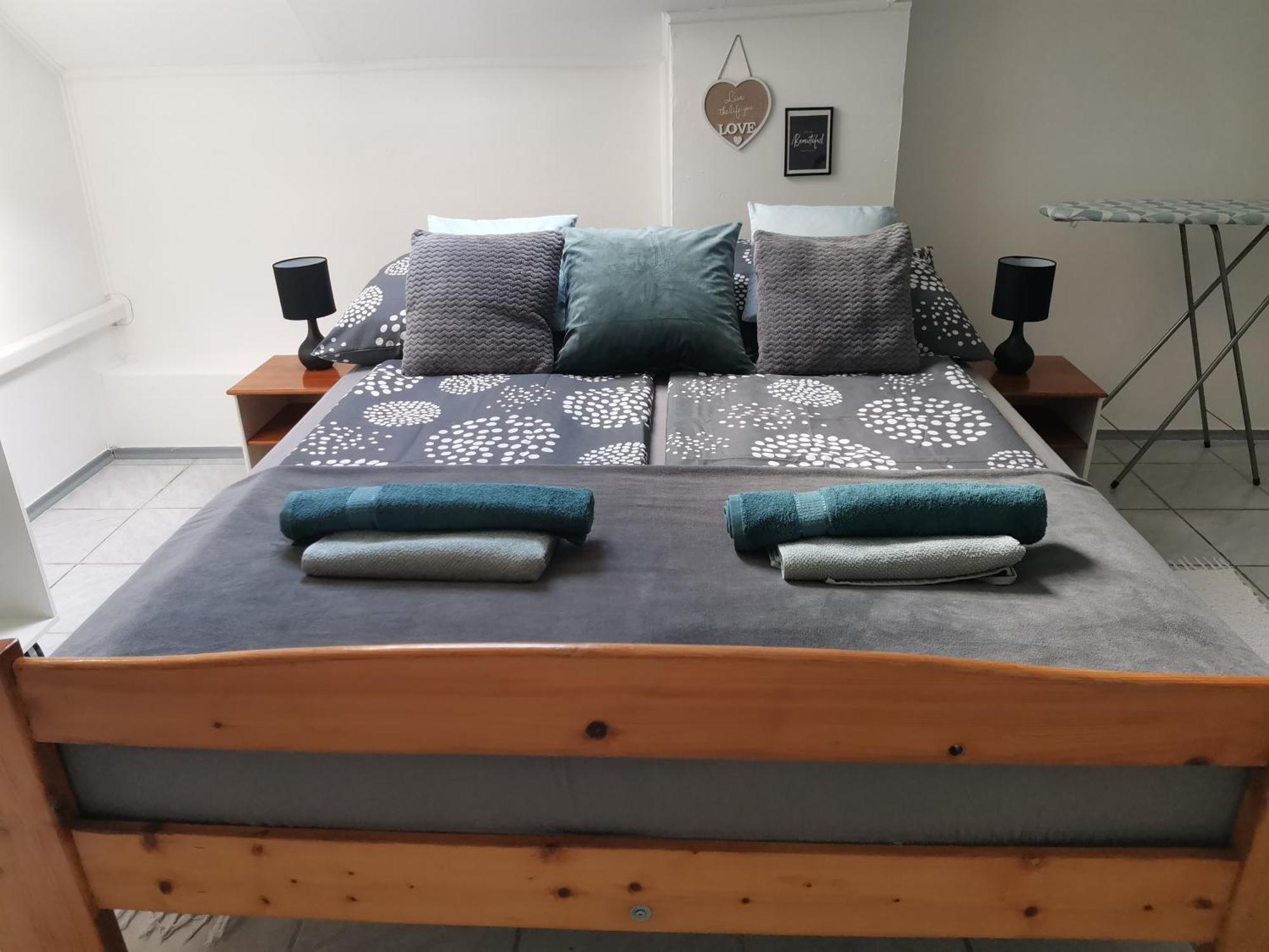 Apartman Rose Eger Luaran gambar
